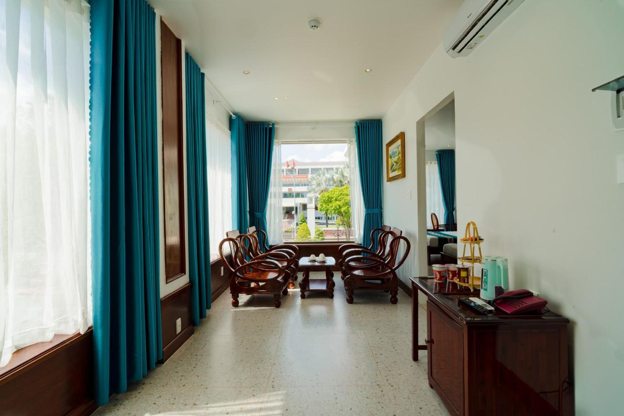 Chuong Duong Hotel My Tho Bagian luar foto