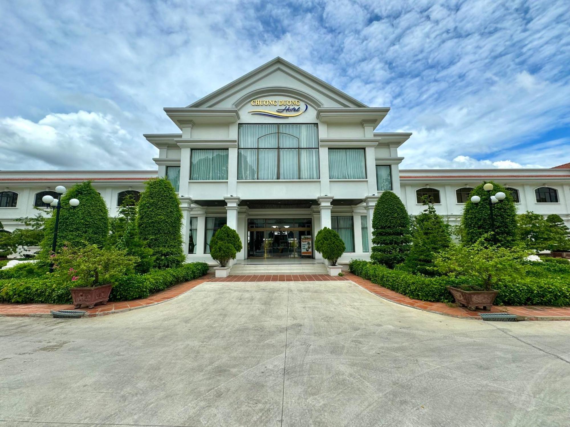 Chuong Duong Hotel My Tho Bagian luar foto