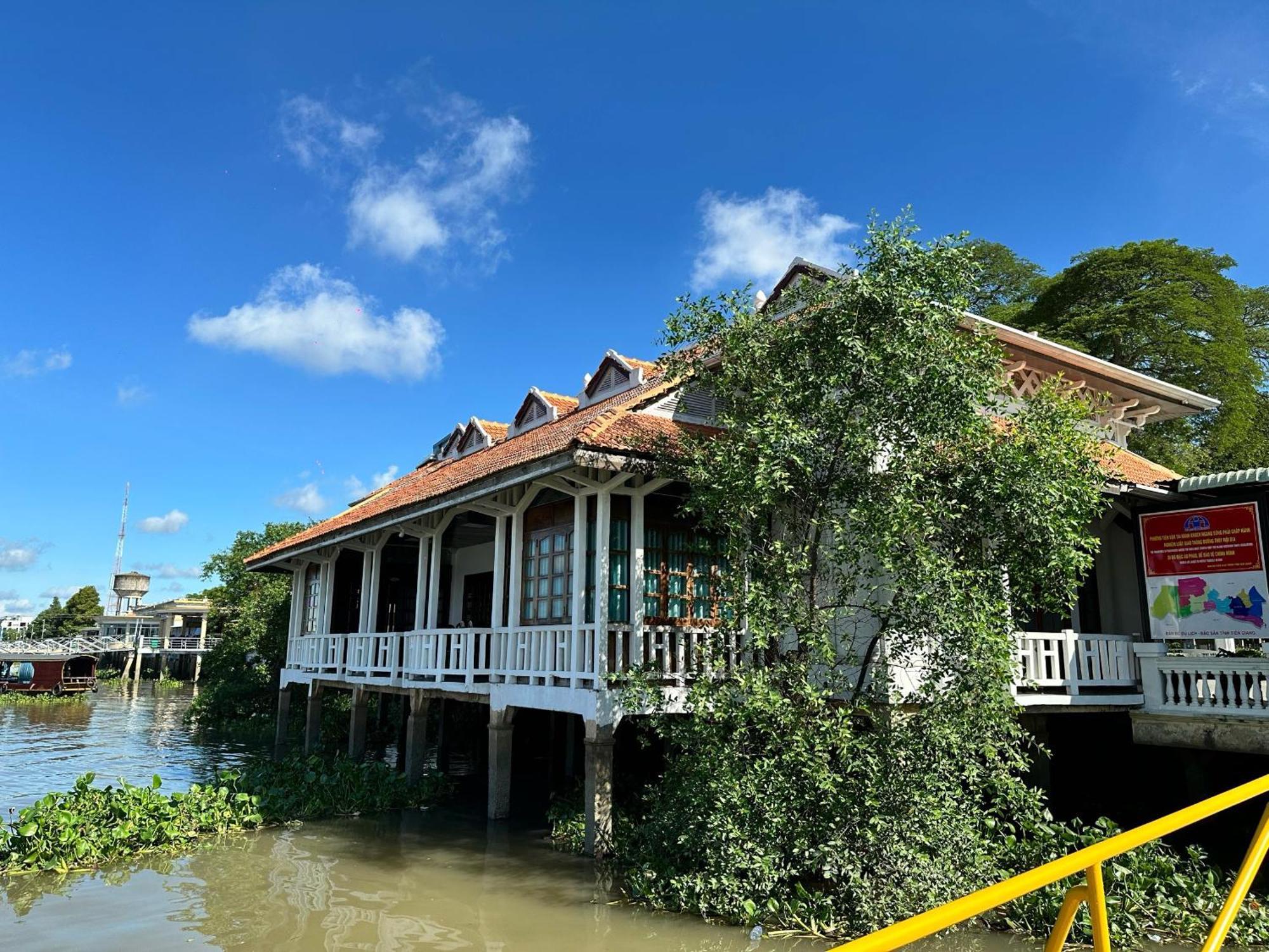 Chuong Duong Hotel My Tho Bagian luar foto