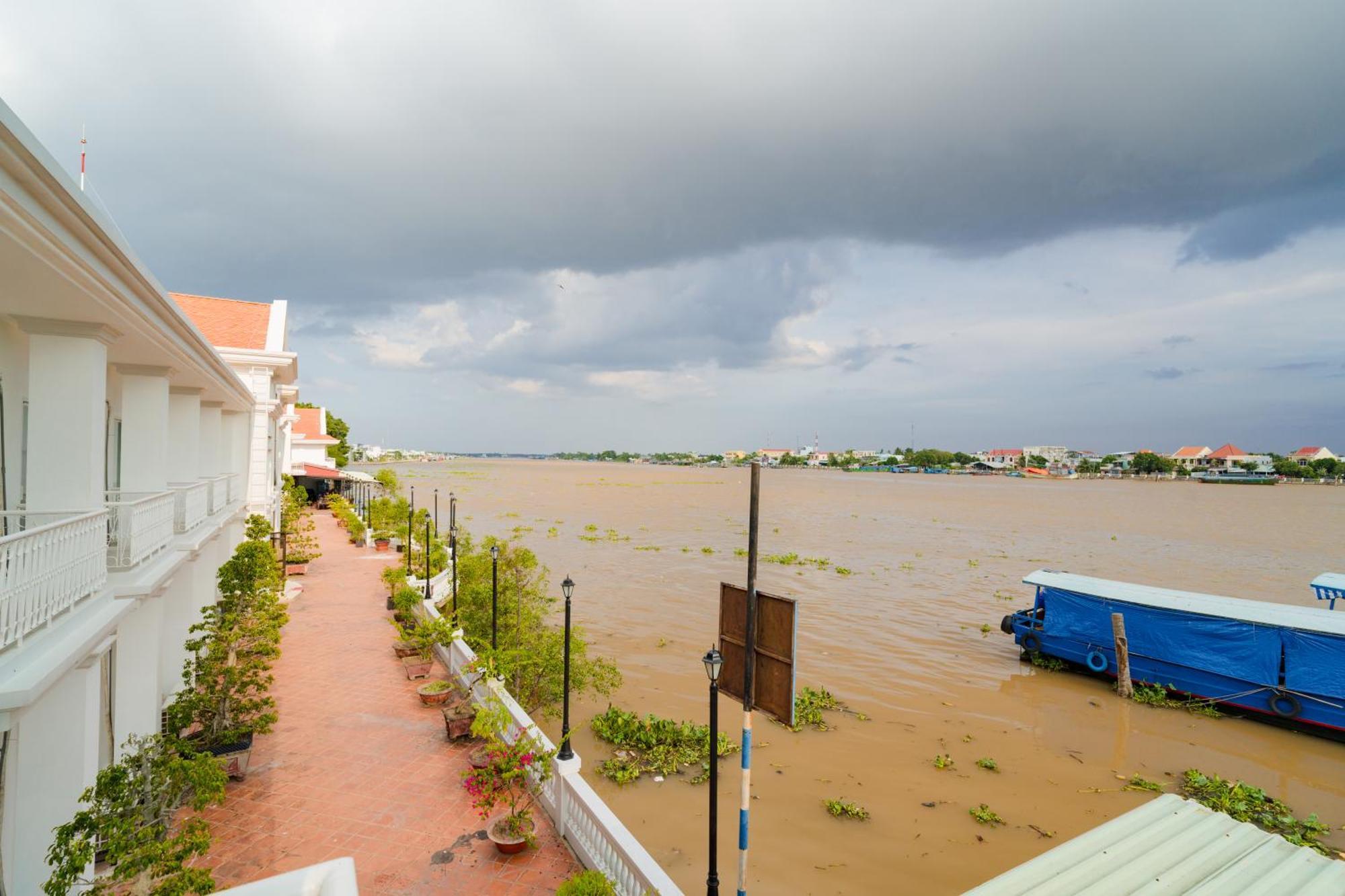 Chuong Duong Hotel My Tho Bagian luar foto